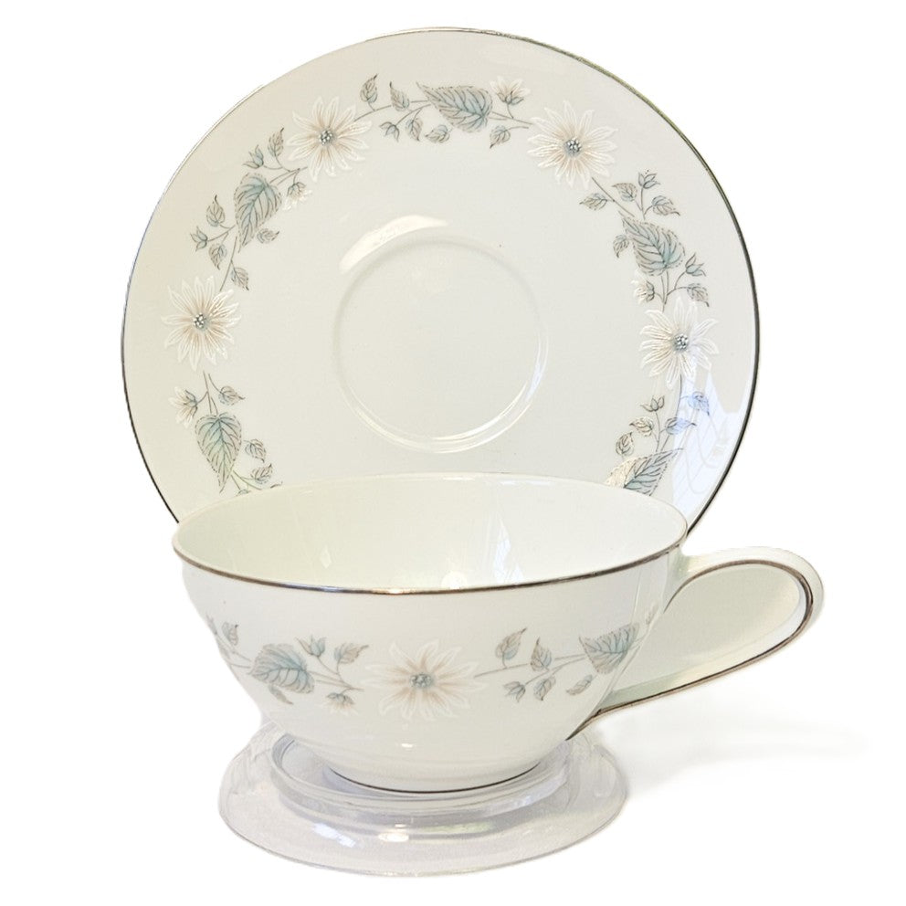 Flat Cup & Saucer Set - Wellesley - Japan