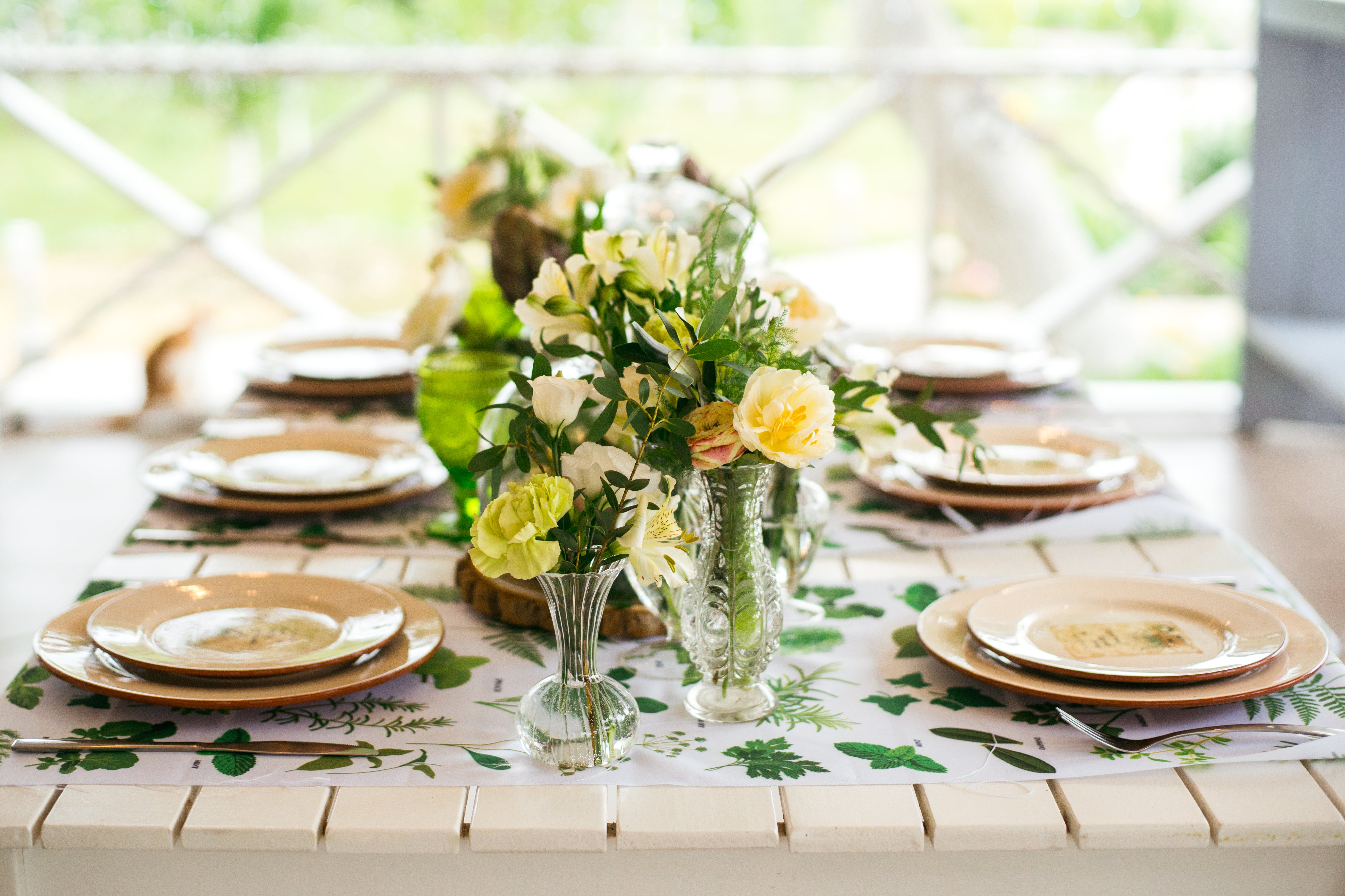 Why Antique Fine China Deserves a Second Life