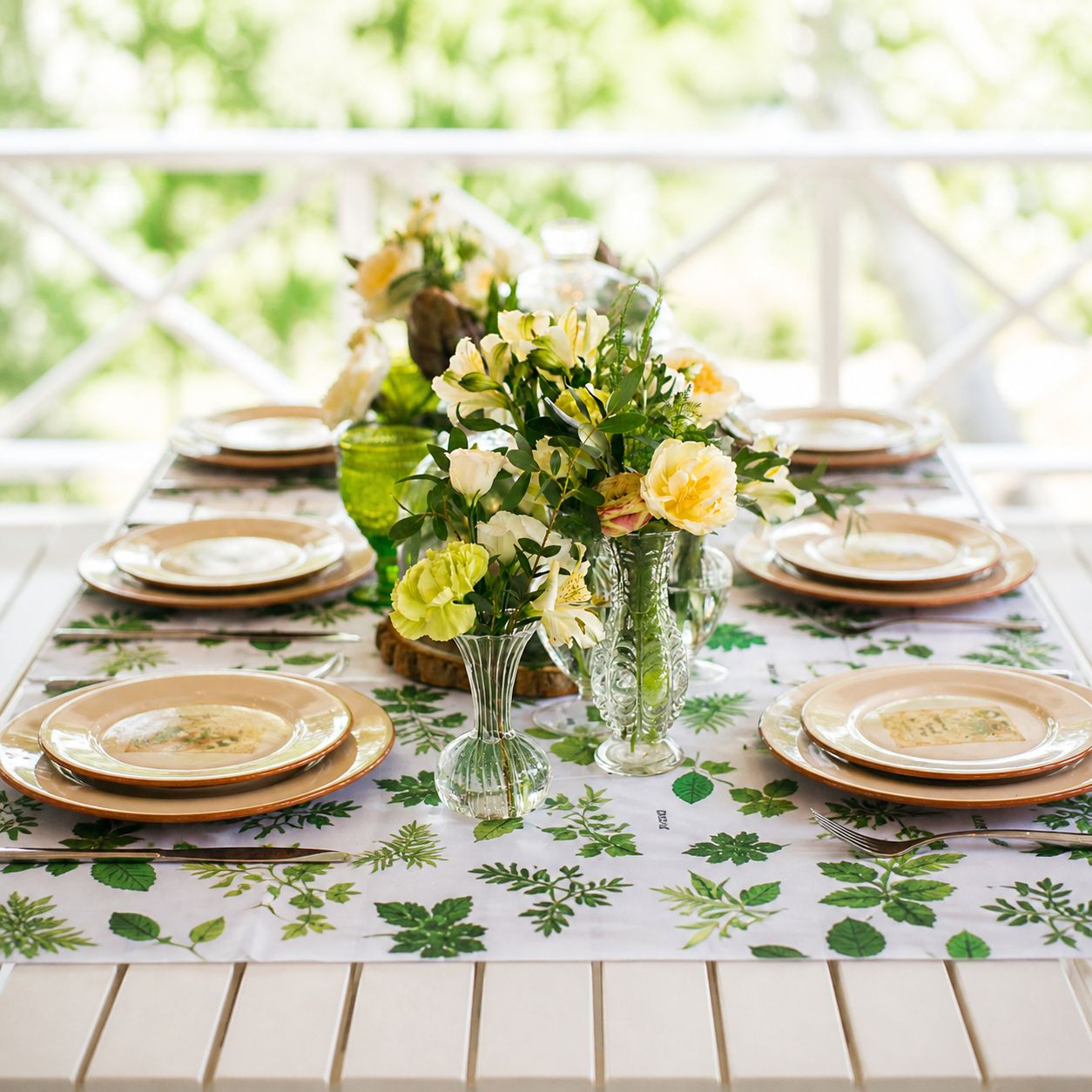 DINNERWARE