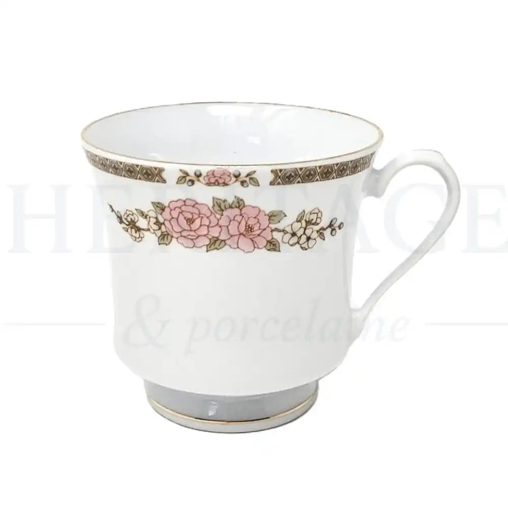 Vintage Floral Mist 20-piece dinnerware set by Fairfield, made in Japan, featuring salad and dinner plates, soup bowls, flat cups and saucers.