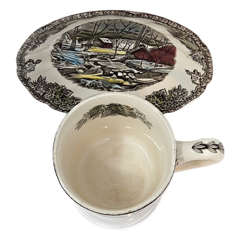 Ensemble tasse et soucoupe - Friendly Village - Angleterre